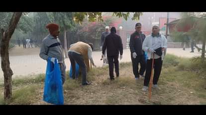 If every person adopts cleanliness then the campaign will be faster.