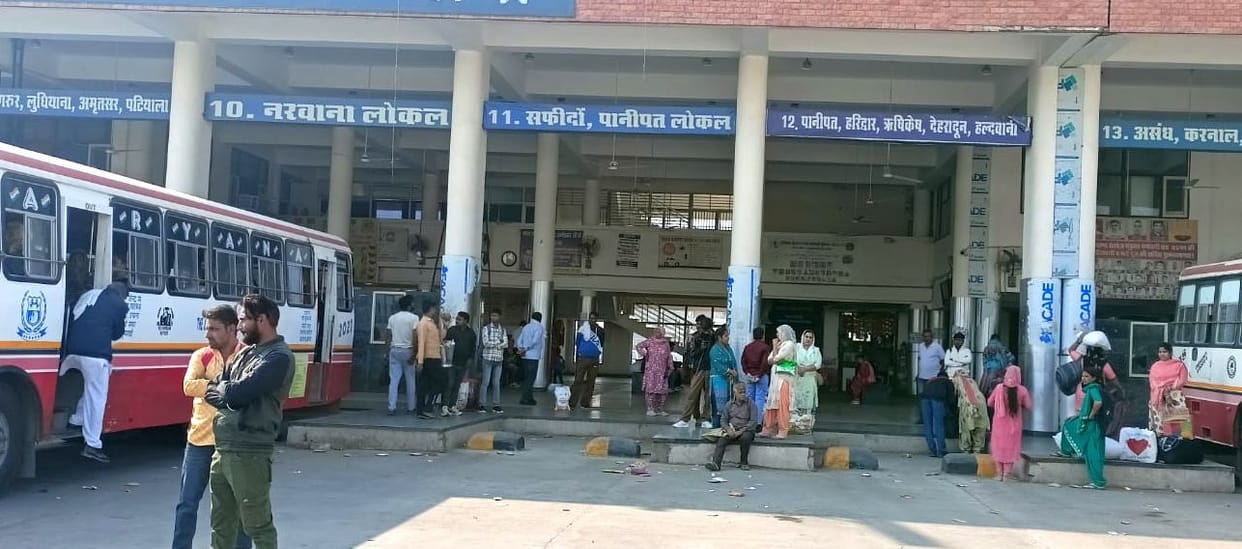 49 roadways buses went to Narnaul on Maharaja Shursen Jayanti, passengers troubled in the district
