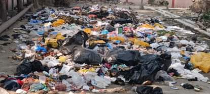 Biomedical waste being dumped in the medical college campus