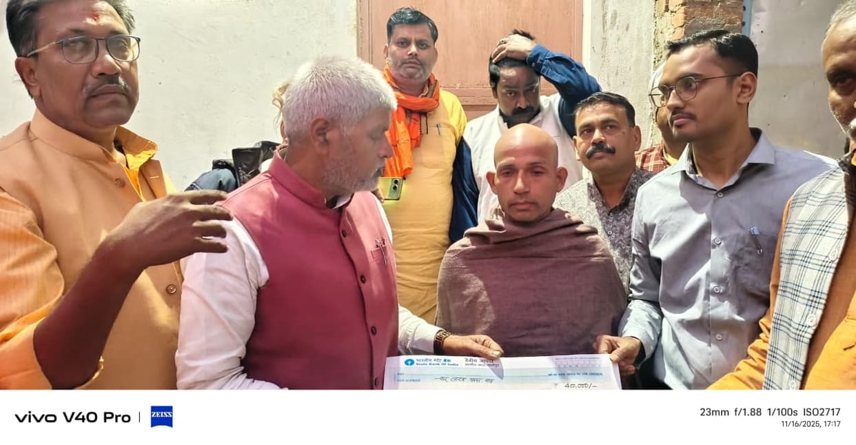 Cheques of Rs 4 lakh each were handed over to the three affected families.