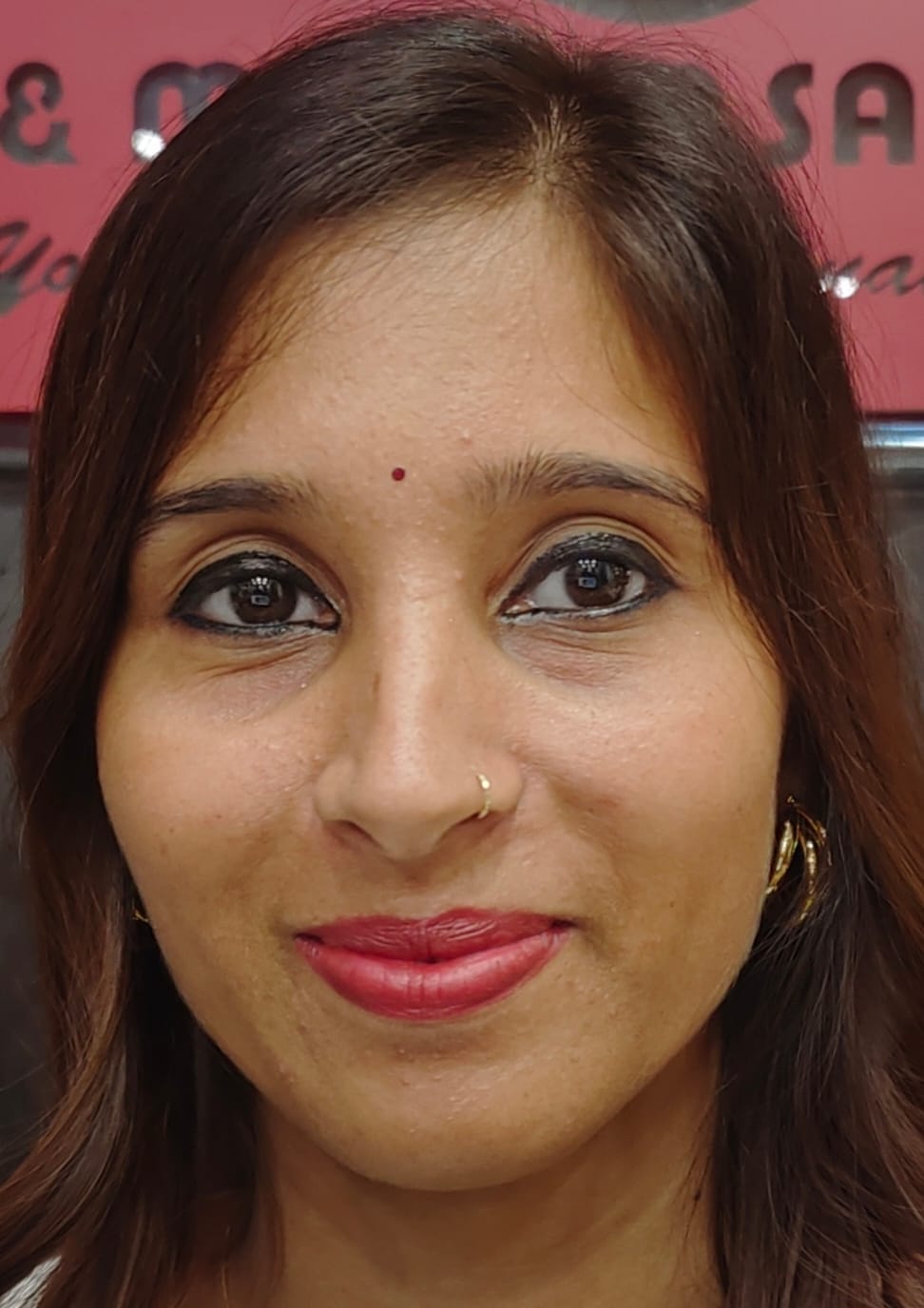 Herbal and light makeup is now in trend