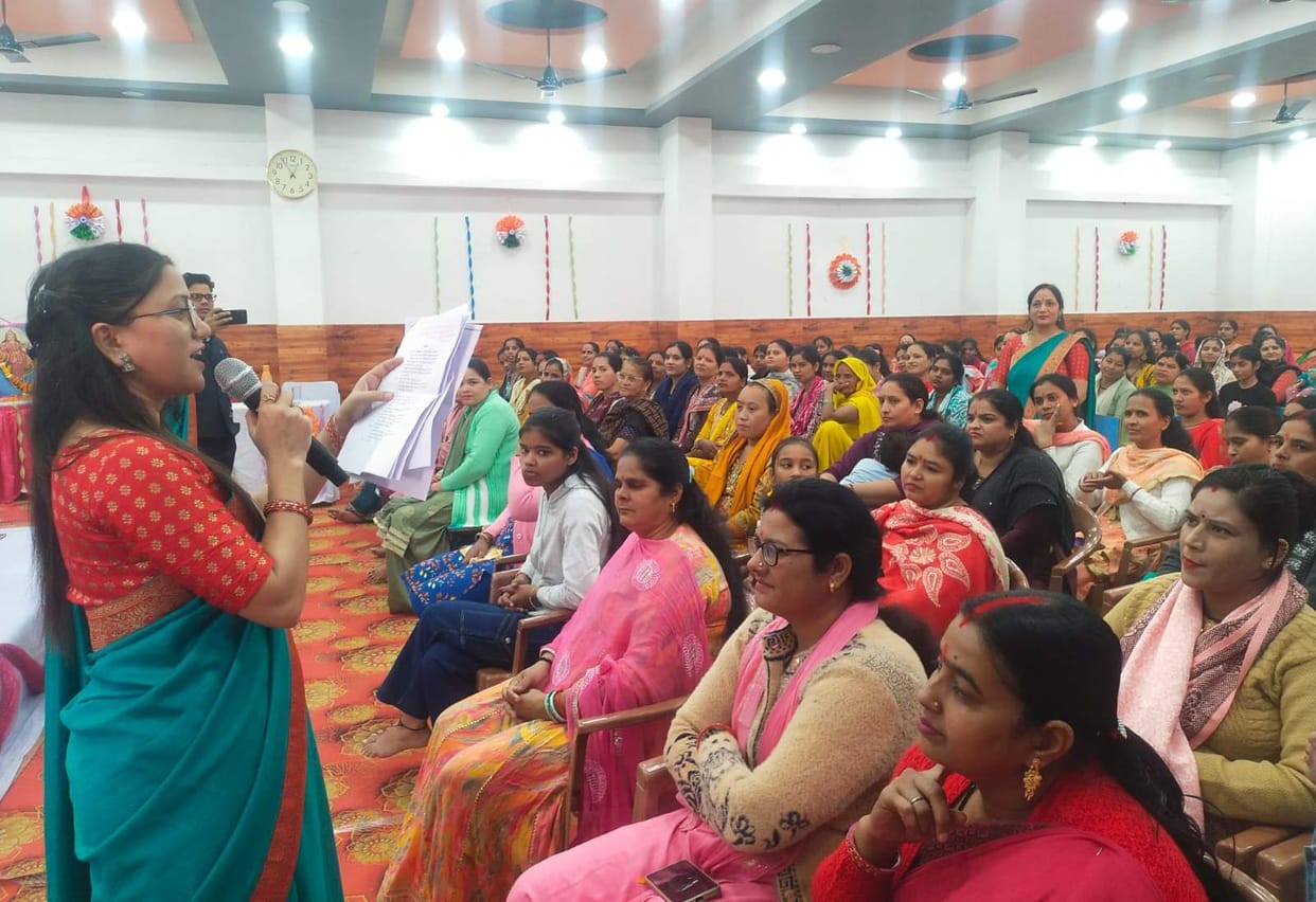 Symbol of women's creation: Asha Bisht