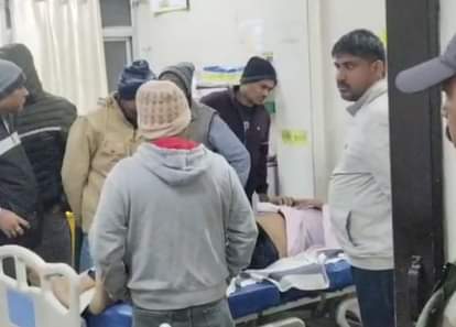 Umaria News: Bandhavgarh SDM Injured in Car Crash as Speeding Scorpio Hits Head-On; Driver Flees the Scene