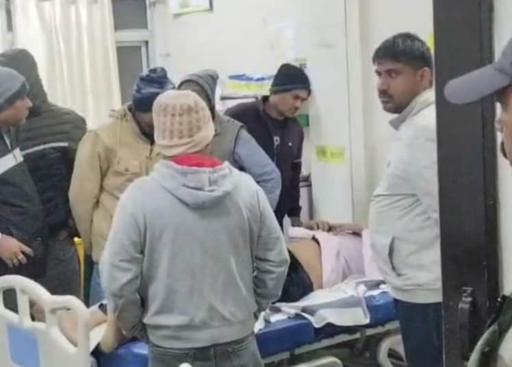 पाली मार्ग पर एसडीएम के वाहन को जोरदार टक्कर मारी