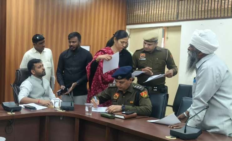 ADC gave instructions to remove illegal encroachment from public land.