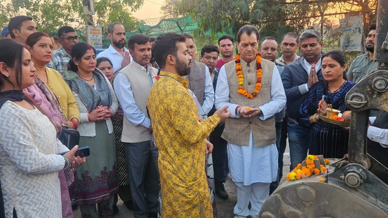 Laid the foundation stone of sewer line project