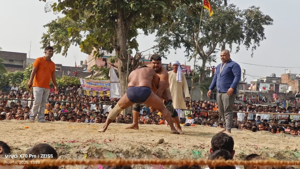 Javed and Ashok won the wrestling match.