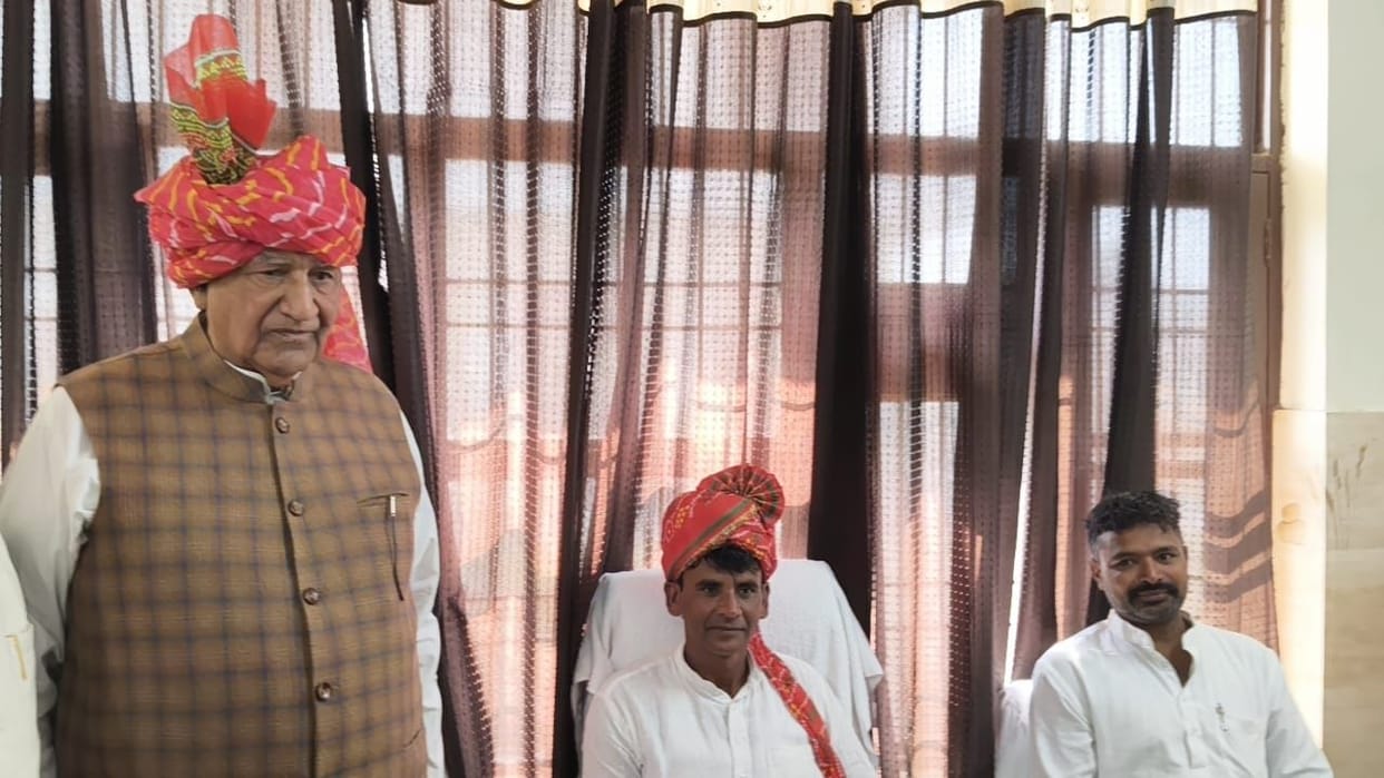 The MLA administered the oath of secrecy to the Chairman of the Market Committee.