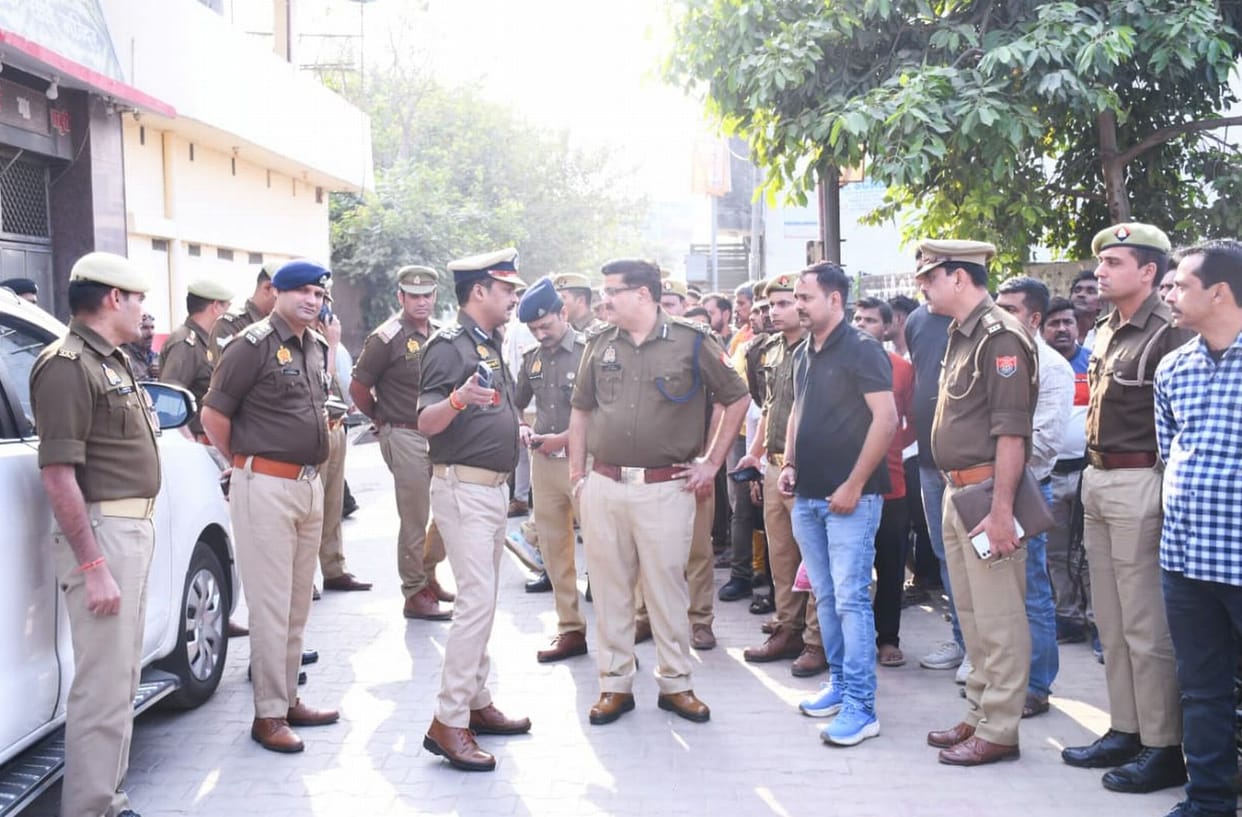 The incident occurred 40 meters from the police station, raising questions about police vigilance.