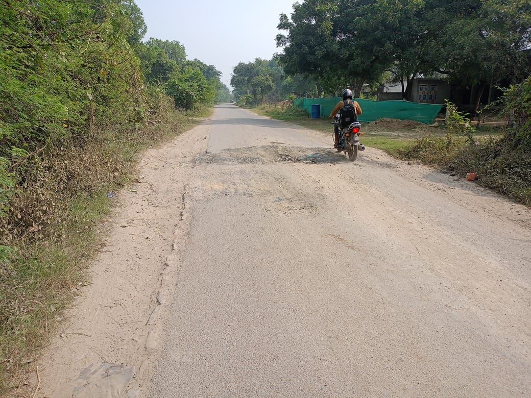 Potholes on the Sumerpur-Mavaijar road for two years