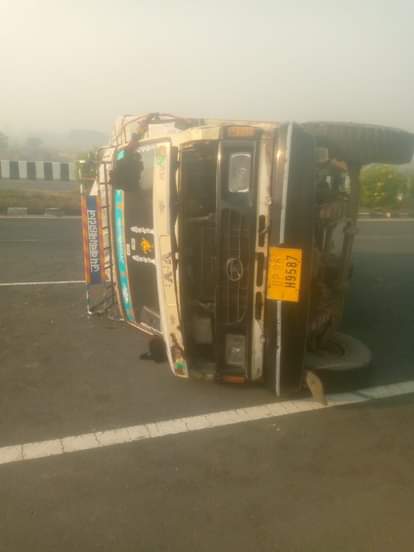 Truck overturned after tyre burst on highway