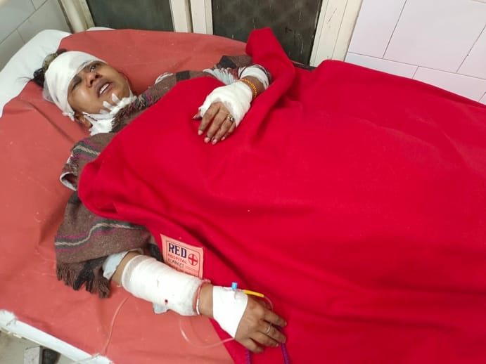 Husband stabbed woman multiple times in public near Hindi Bhavan