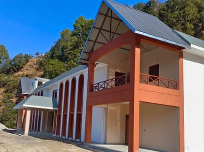 Waiting for transfer to the new building of the tehsil