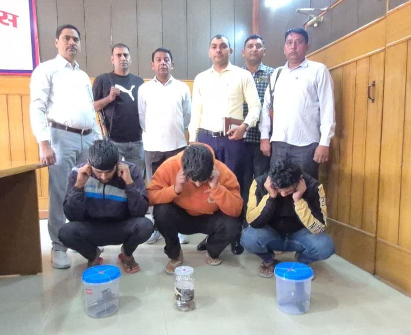 Three criminals caught with illegal weapons in Rivaasa