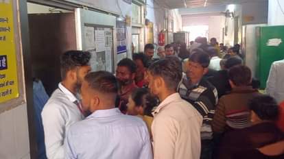 Mental patients are not getting medicine in the district hospital for the last 15 days.