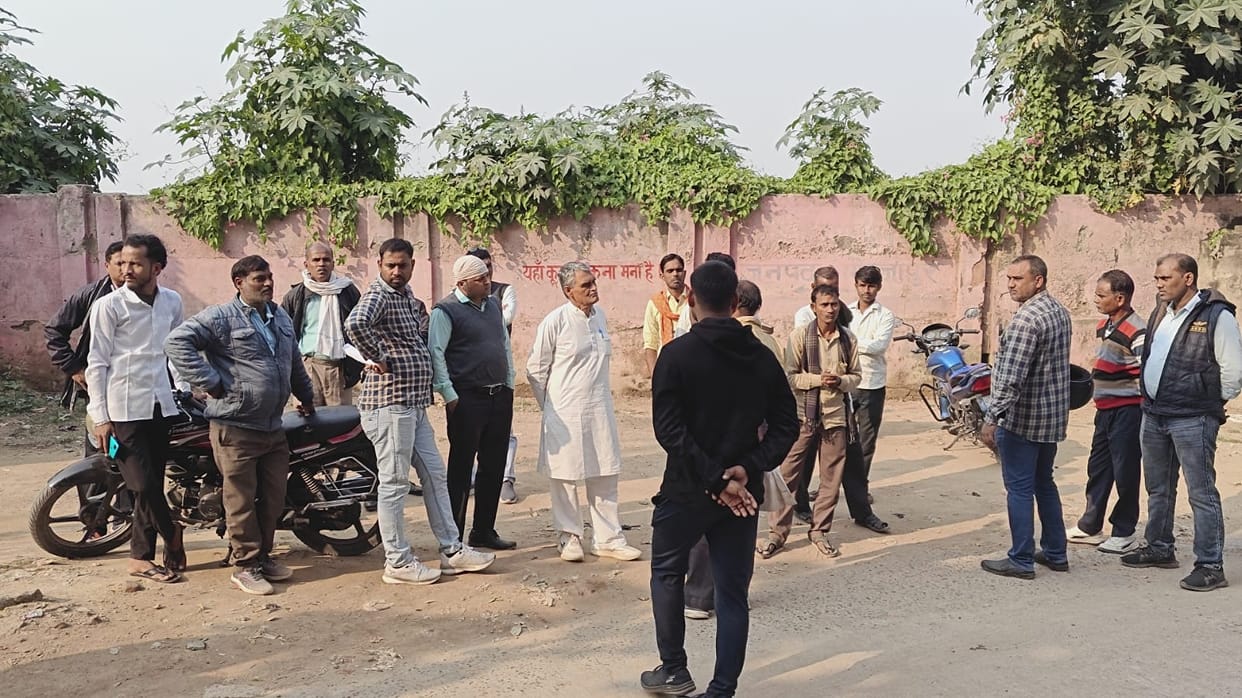 Three, including an uncle and nephew riding a bike to get putty, die
