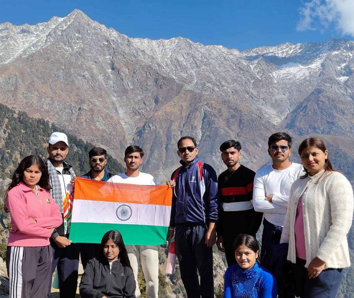 NSS team hoisted the tricolor on Triund peak