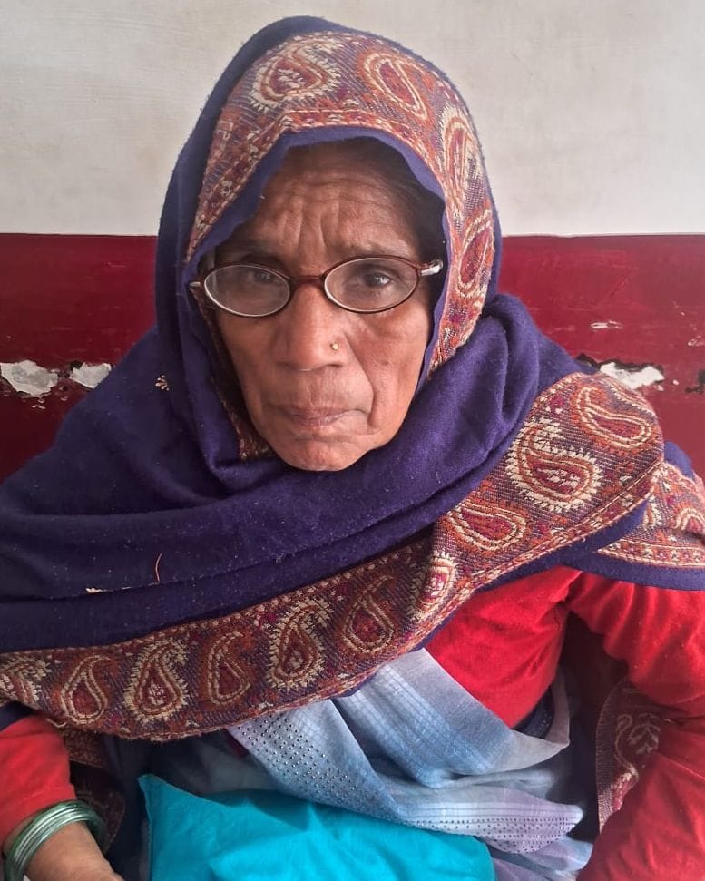 Elderly people are wandering for months for pension