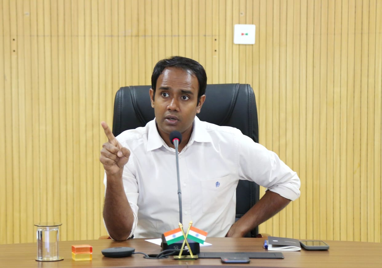 Sagar News: Lapses in SIR Survey; Collector Issues Notices to SDMs and Tehsildars, Suspends 3 BLOs