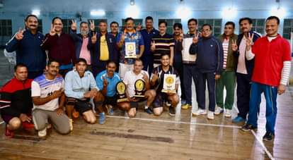 In the doubles category, SP and Atul defeated the constable's team.