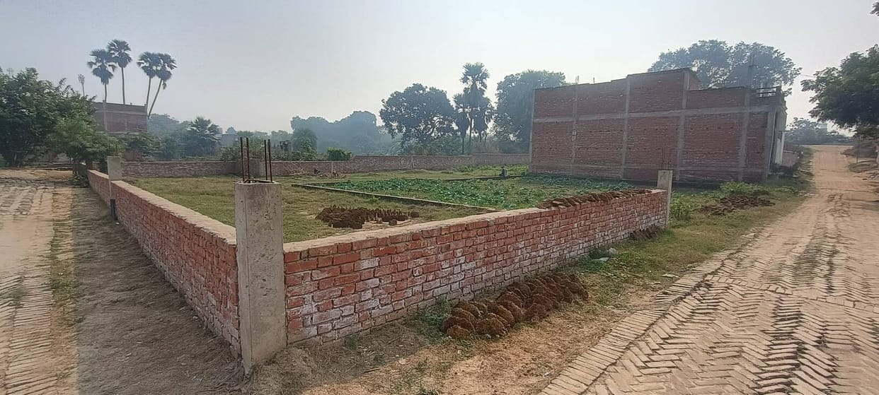 Rules and conditions ignored: Land use not changed, plotting on farm and garden land