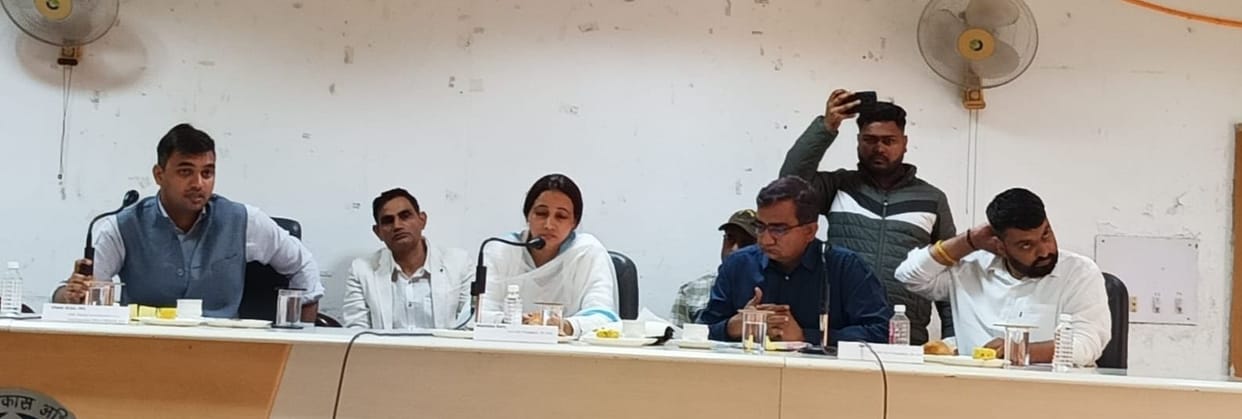 Gift... Development work will be done in the district with Rs 12 crore.
