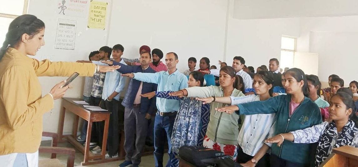 Students took oath for a drug-free India.