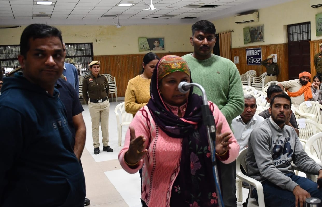 A cataract operation cost him his eyesight, and the minister ordered compensation.