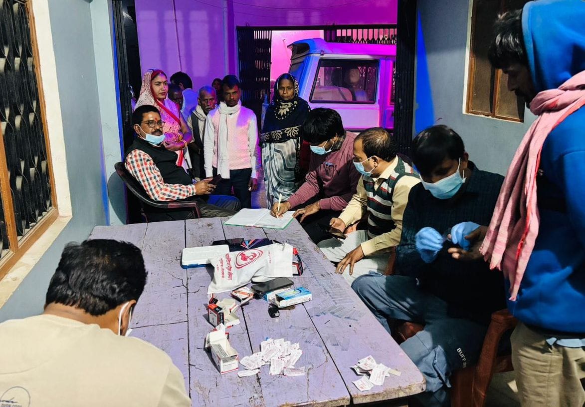 Siddharthnagar News : For 295 samples in night blood sampling