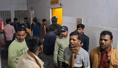 A bus full of wedding guests lost control and hit a tower, injuring 16.