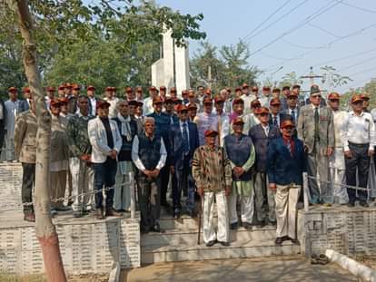 Reached the Martyr's Memorial and paid homage to the brave soldiers