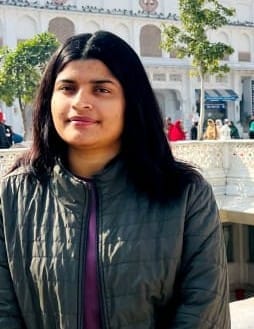 Swati increased the pride of the district by winning the bronze medal