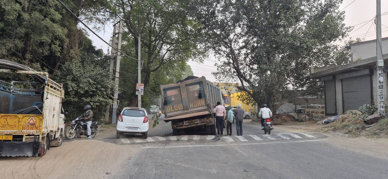 Truck tyre bursts on breaker, accident averted