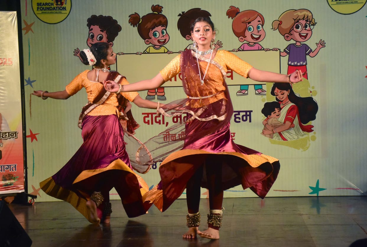 The enthusiasm of three generations was visible in the children's festival