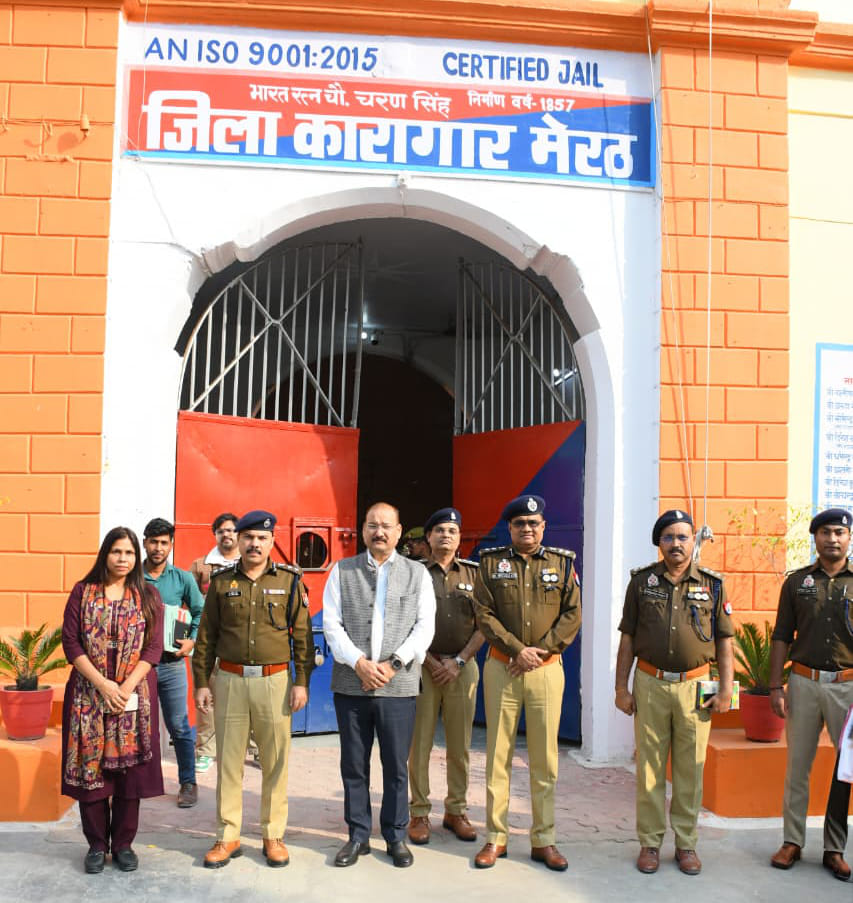 There should be no negligence in security and surveillance in the jail: DM