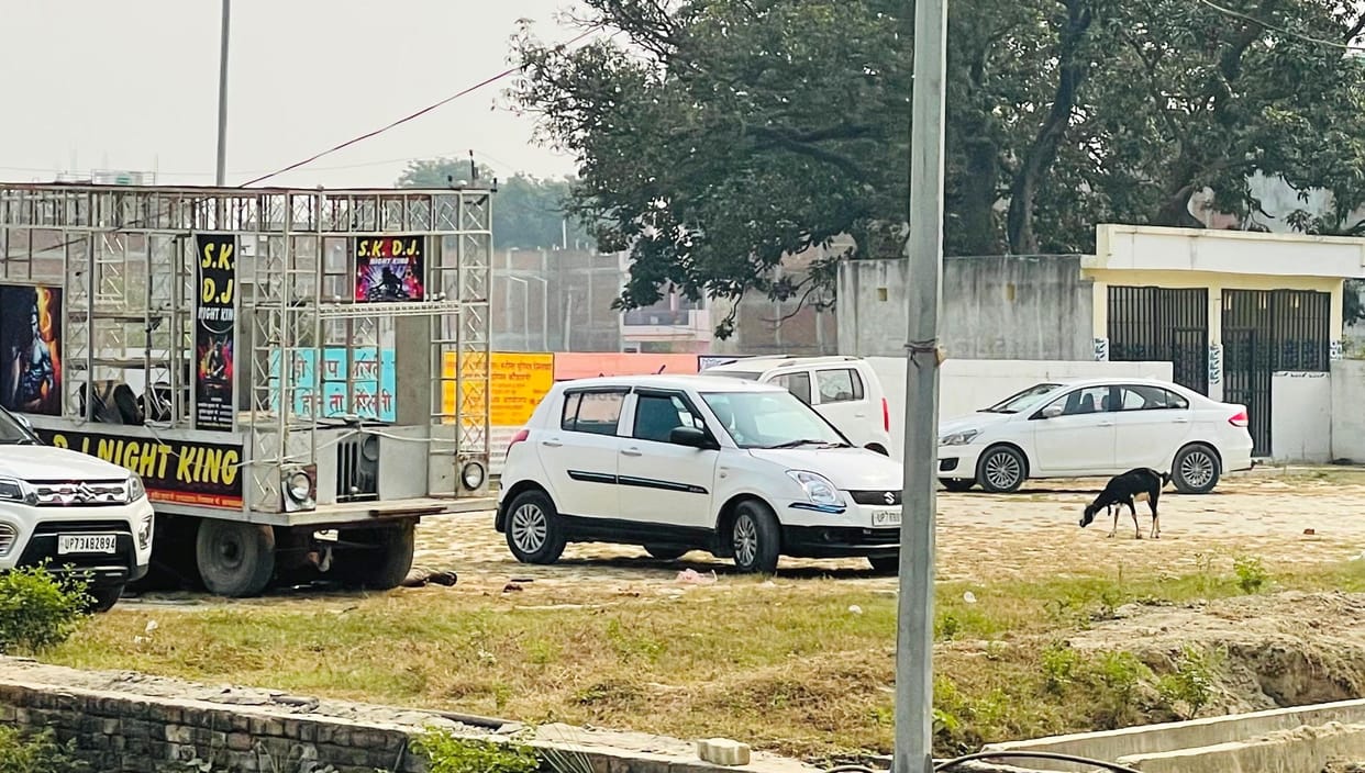 The system is derailed, autos and e-rickshaws are increasing the risk