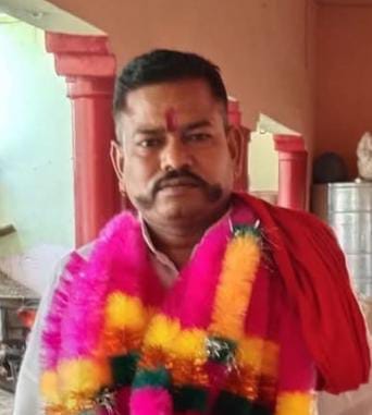 agra news pinahat road accident death