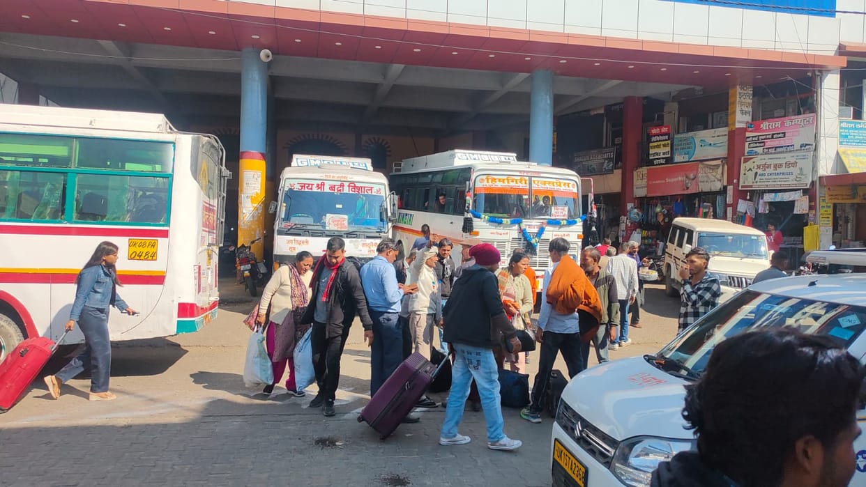 Buses have become wedding processions, increasing passenger distress