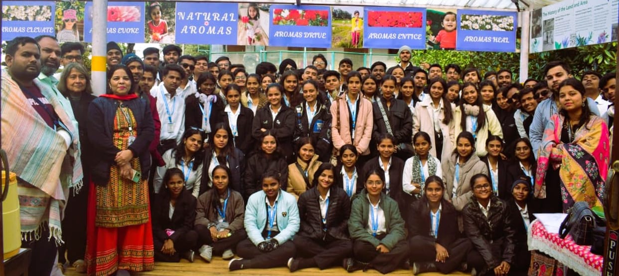 Mumbai students participate in perfume making workshop