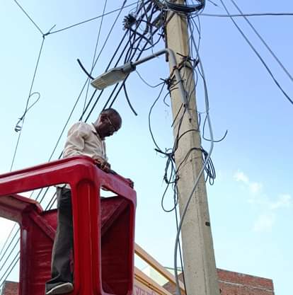 Electricity supply was disrupted in more than 600 houses.