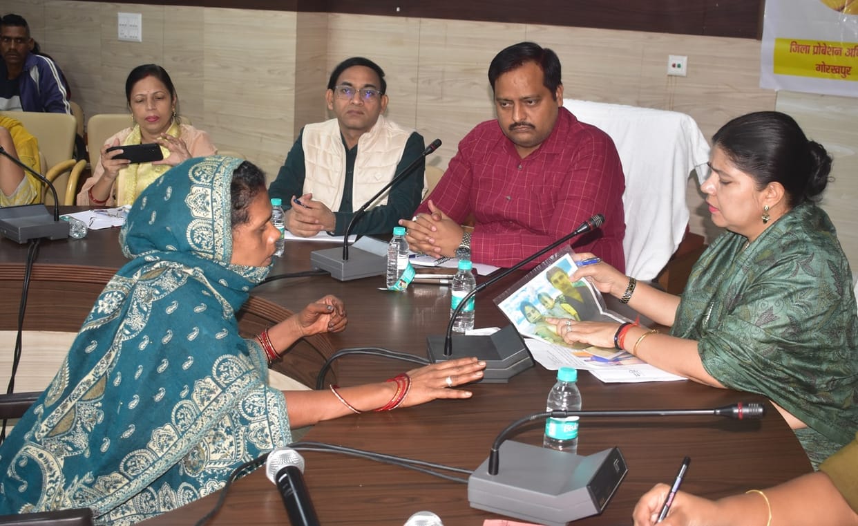 Women's public hearing was organised in Gorakhpur under chairmanship of Vice President Charu Chaudhary.