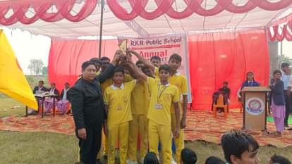 Red House won in Cricket and Yellow House won in Volleyball