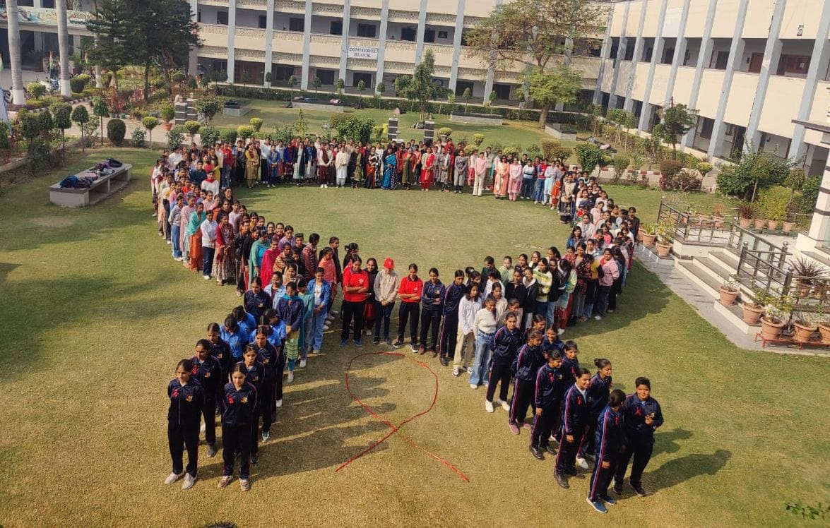Message of AIDS awareness given by forming a human chain