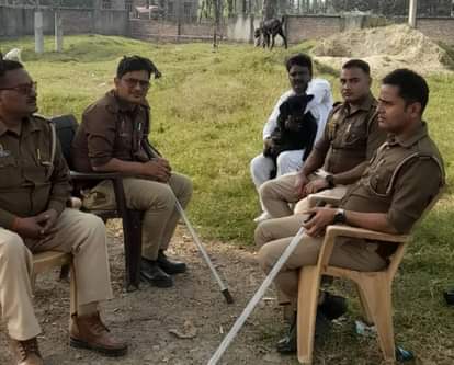 Two sides clash, two injured in knife attack