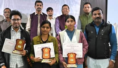 Deepesh won the essay competition.