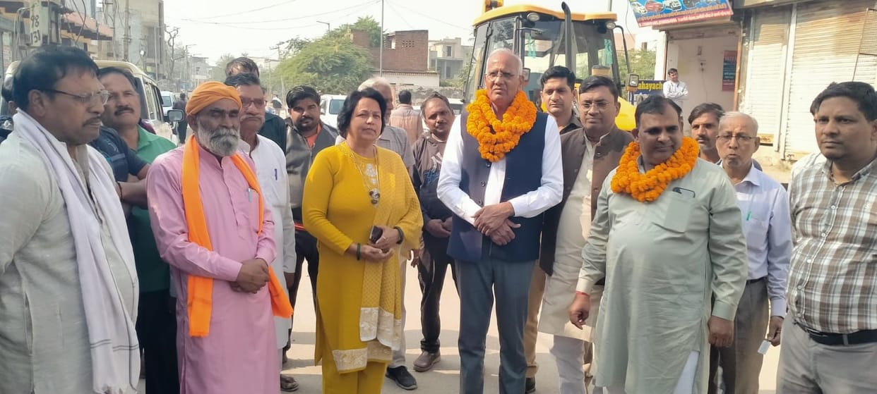 The major roads of the city will be constructed at a cost of Rs 54 lakh.