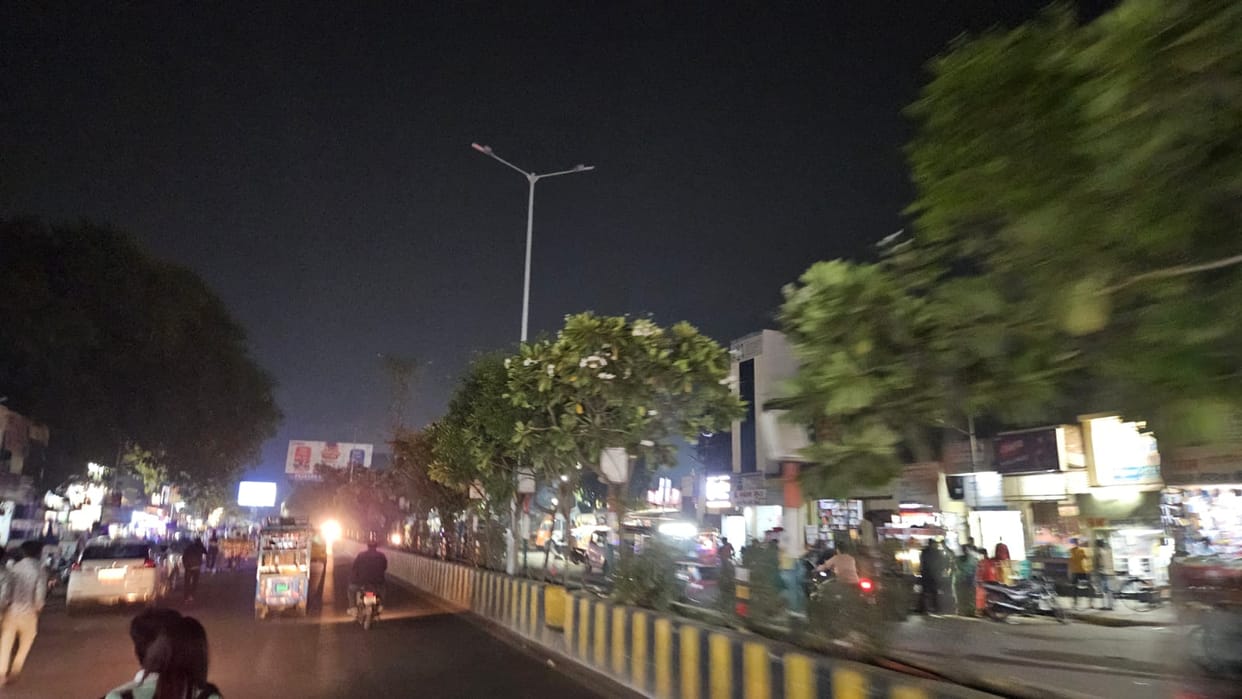 Electrification worth Rs 9 crore, yet darkness prevails on the smart road