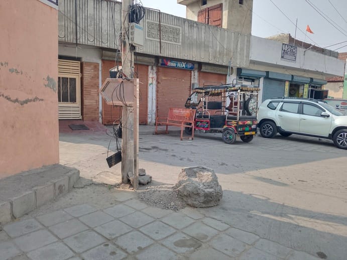 Deadlines have passed, signboards are not installed, work is incomplete, notices have been issued