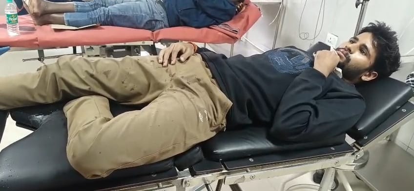 40,000 rupees looted from a youth at gunpoint