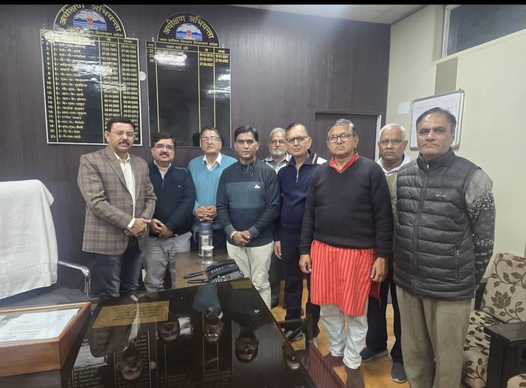 People met the SE of JSV regarding the problem of waterlogging.